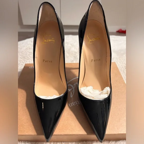 Christian Louboutin So Kate Heels - Picture 1 of 5